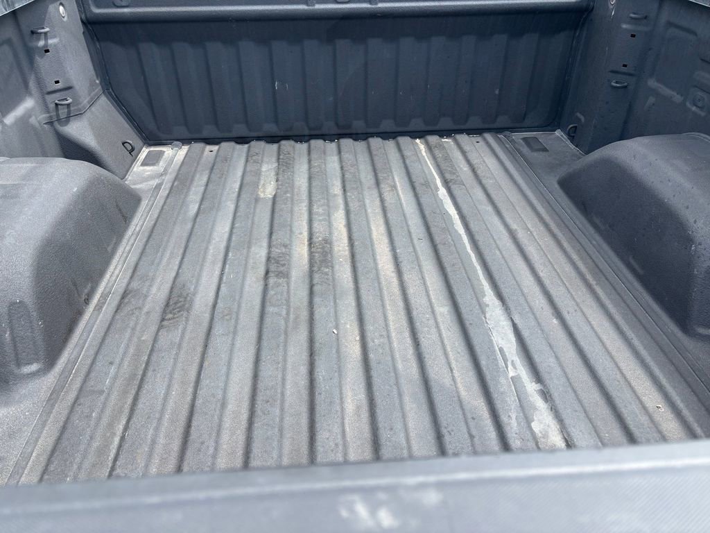 Used 2024 Chevrolet Silverado 1500 Custom w/ Dark Appearance Package AWD/4WD image 28