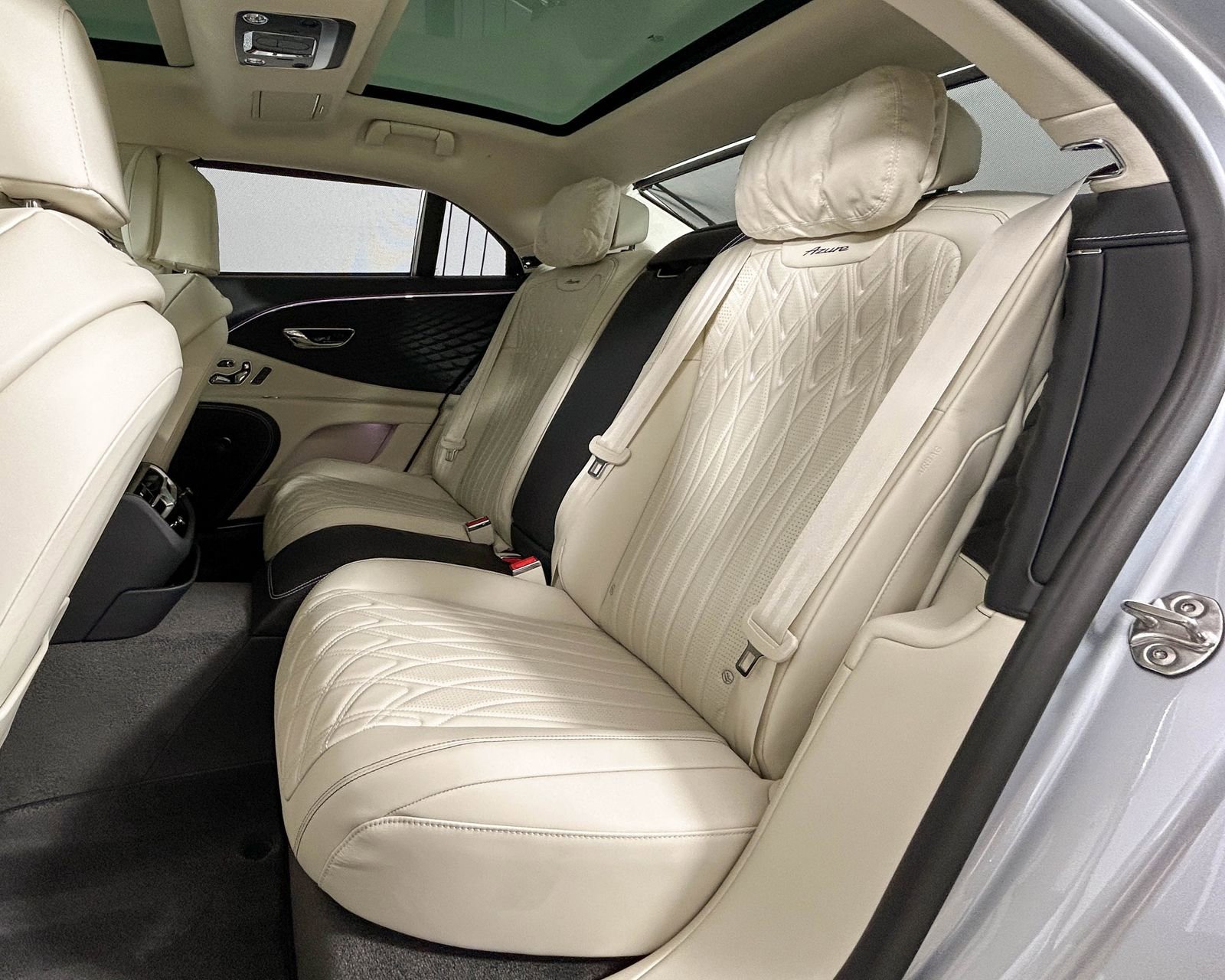 New 2026 Bentley Flying Spur Plug-In Hybrid image 34