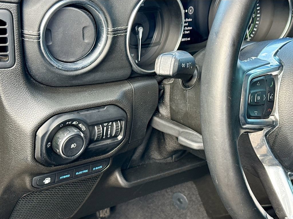 Used 2021 Jeep Wrangler Unlimited Sahara image 8