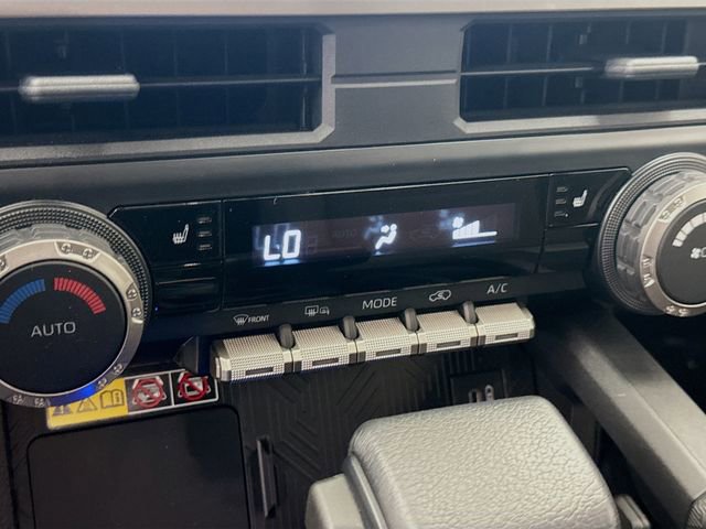 Used 2025 Toyota 4Runner 4WD image 16