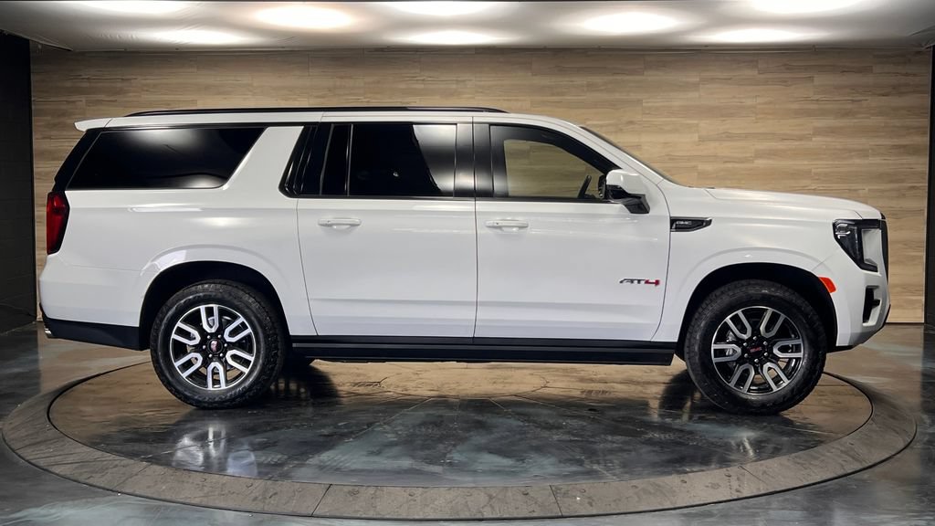Used 2024 GMC Yukon XL AT4 w/ AT4 Premium Plus Package AWD/4WD image 22