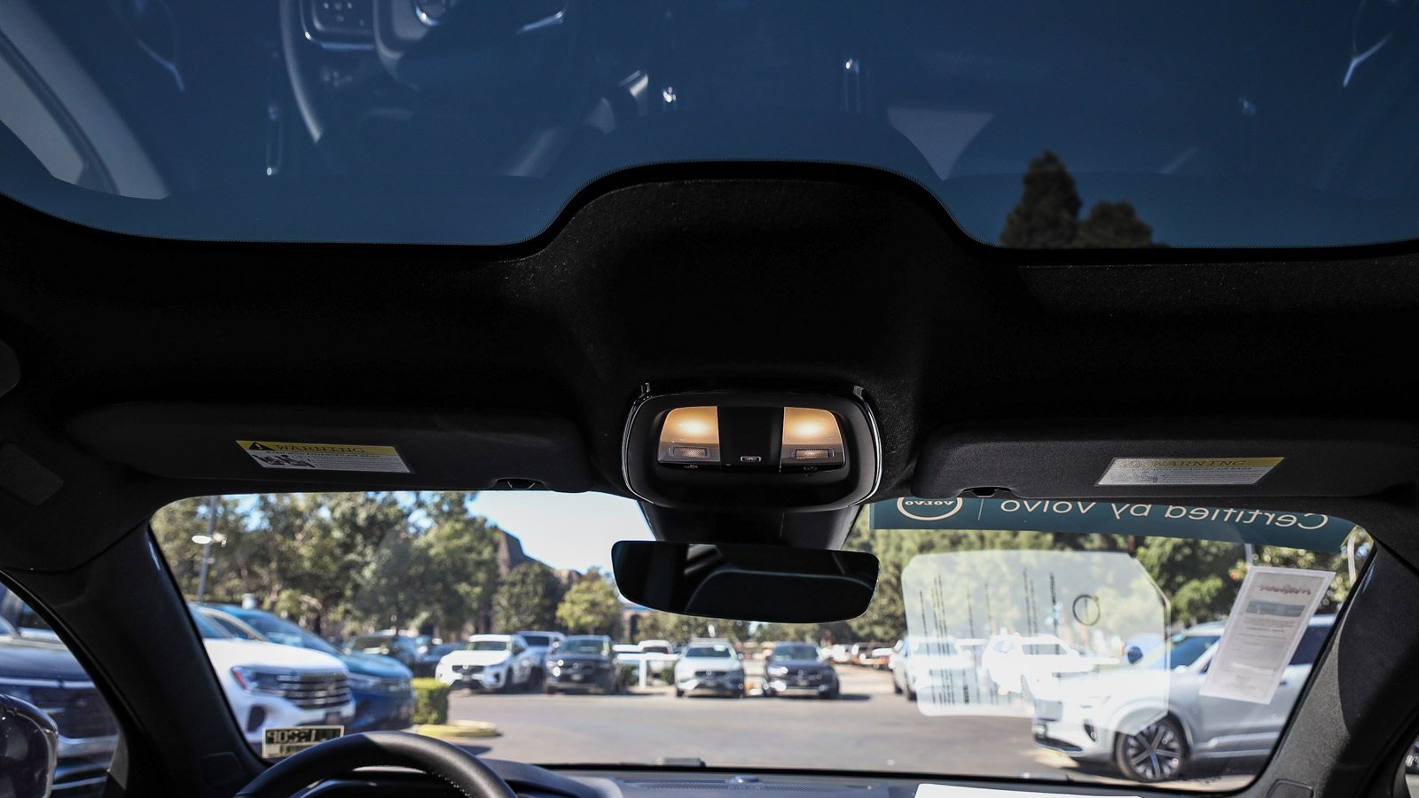 Used 2023 Volvo C40 P8 Recharge Ultimate image 16