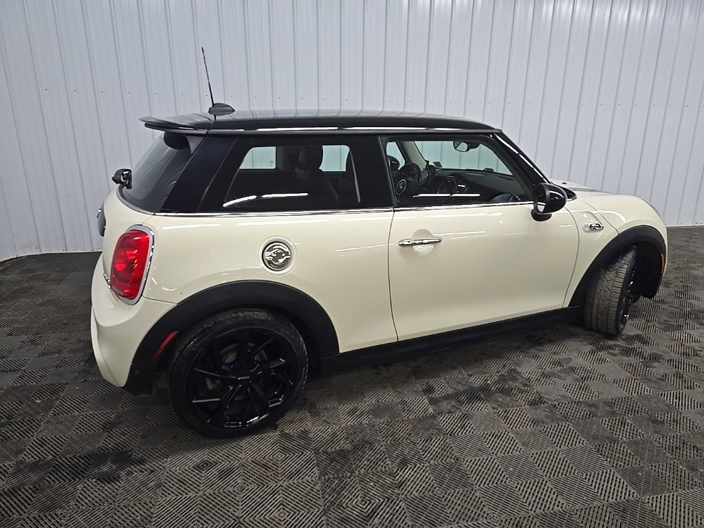 Used 2019 MINI Cooper S image 3