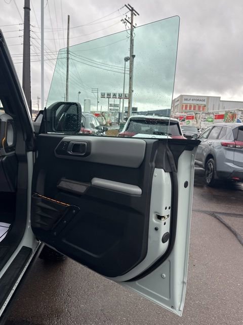 Used 2023 Ford Bronco Badlands image 14