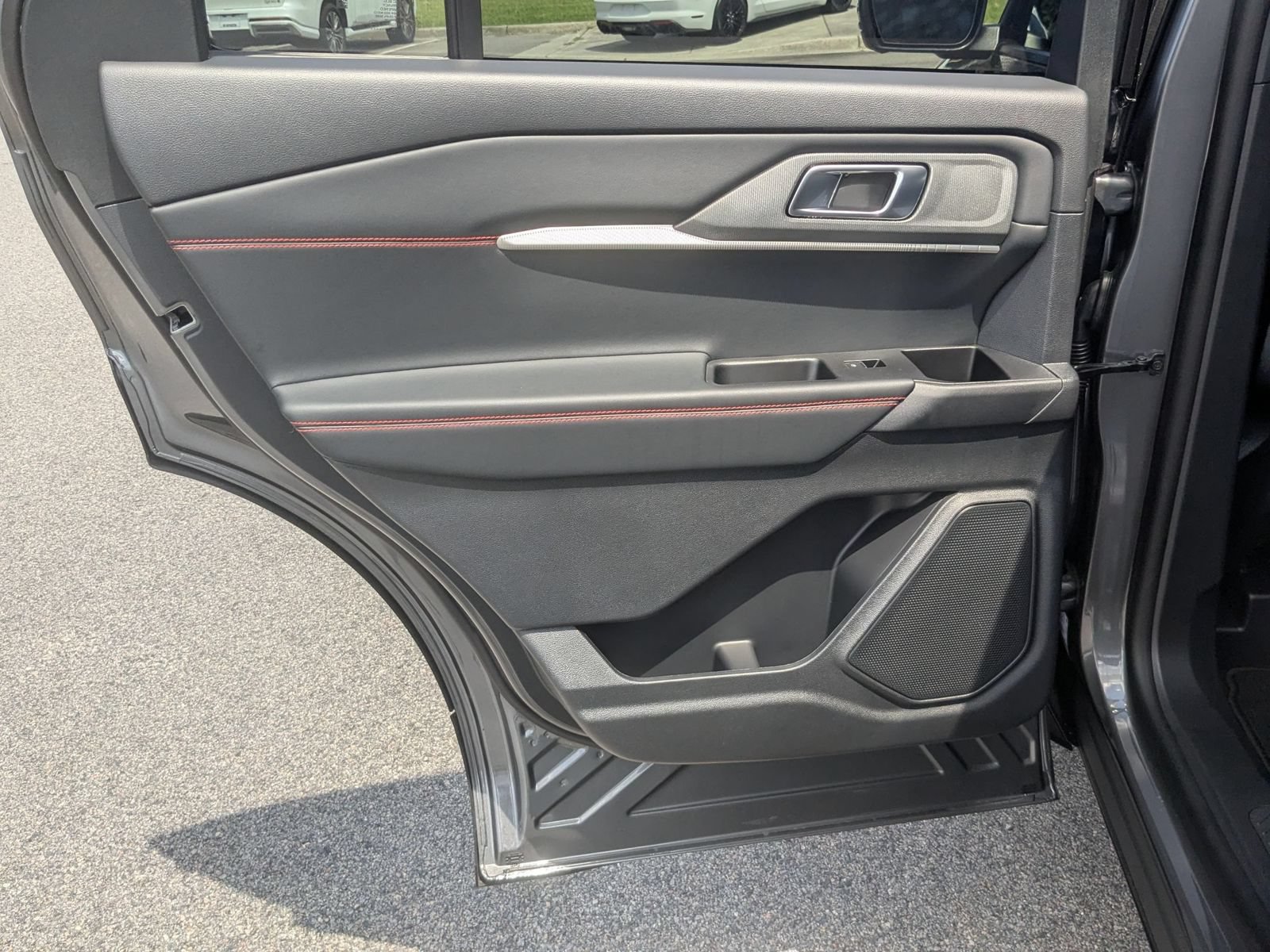 New 2026 Ford Explorer ST-Line w/ ST-Line Street Pack AWD/4WD image 29