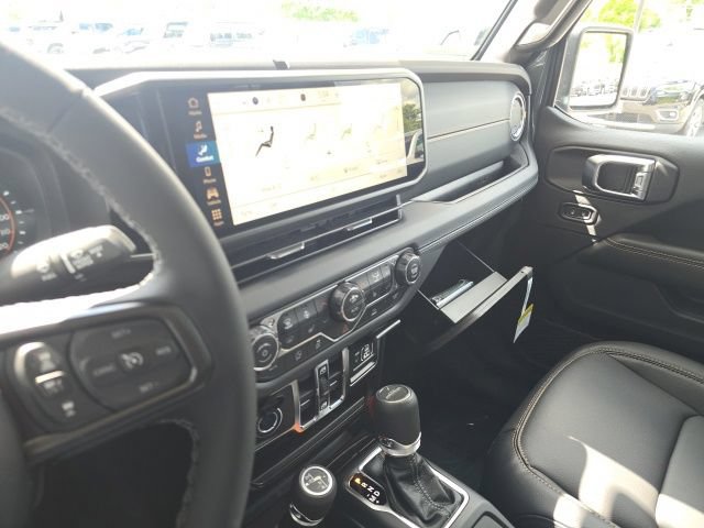 New 2026 Jeep Gladiator Sport AWD/4WD image 23