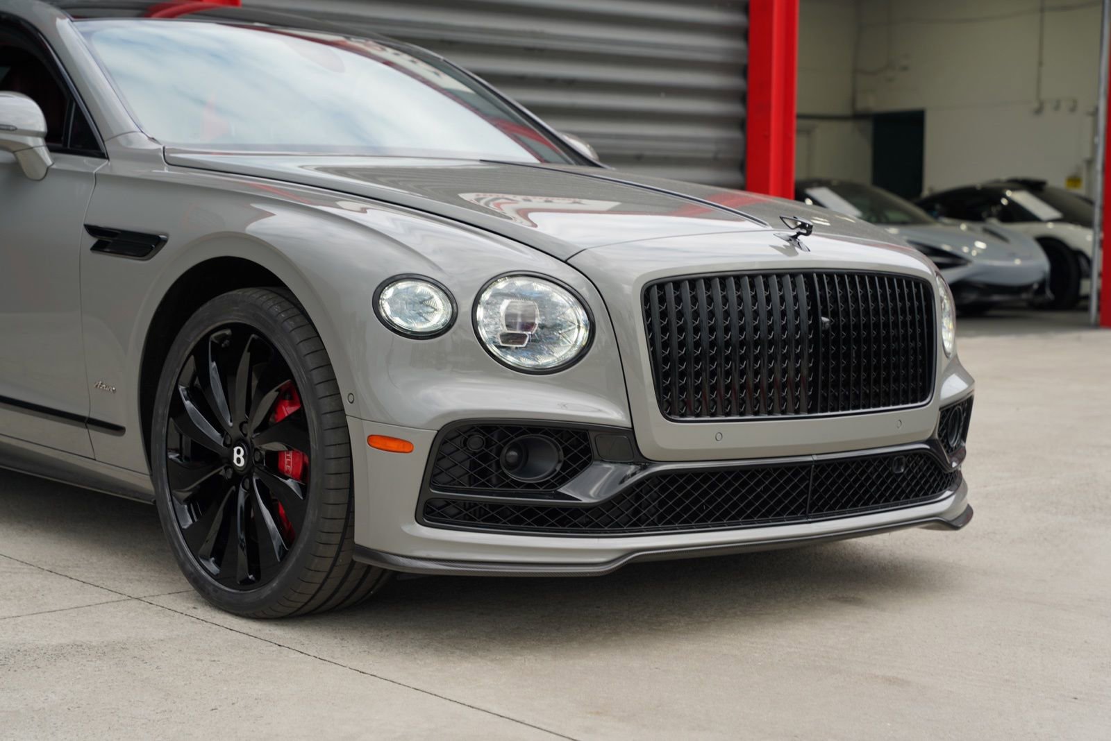Used 2023 Bentley Flying Spur Azure AWD/4WD image 5
