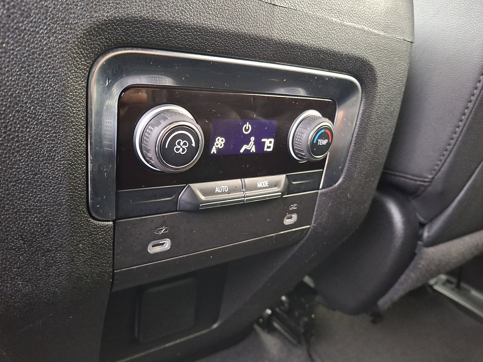 Certified 2024 Chevrolet Suburban LT image 12