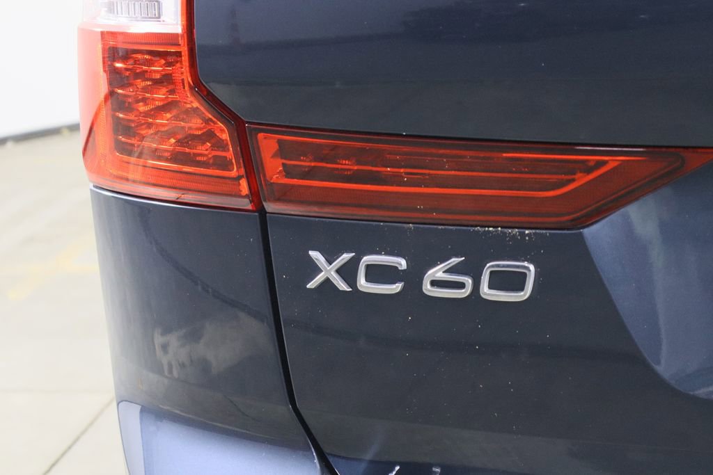 Used 2023 Volvo XC60 B5 Plus w/ Climate Package image 40