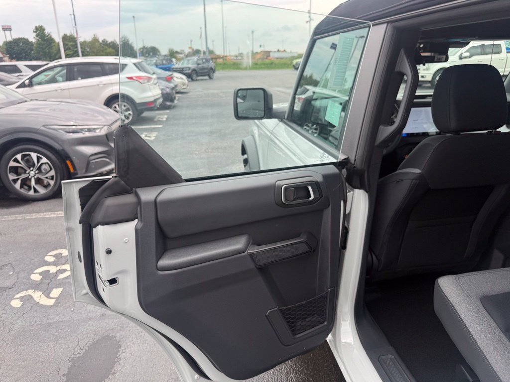 New 2026 Ford Bronco 4-Door AWD/4WD image 31