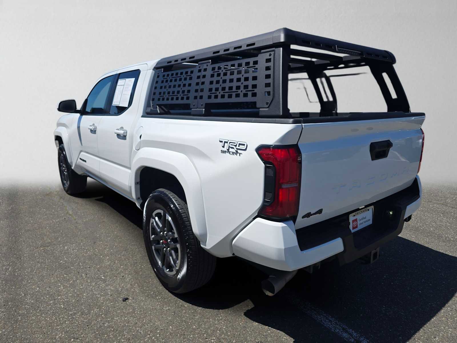 Used 2025 Toyota Tacoma TRD Sport AWD/4WD image 5