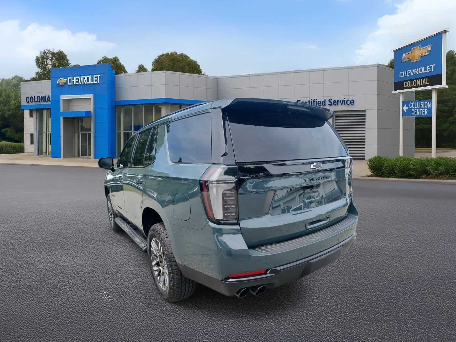 Used 2026 Chevrolet Tahoe Z71 w/ Z71 Off-Road Package AWD/4WD image 5