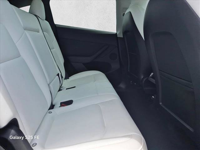 Used 2024 Tesla Model Y Long Range AWD/4WD image 22