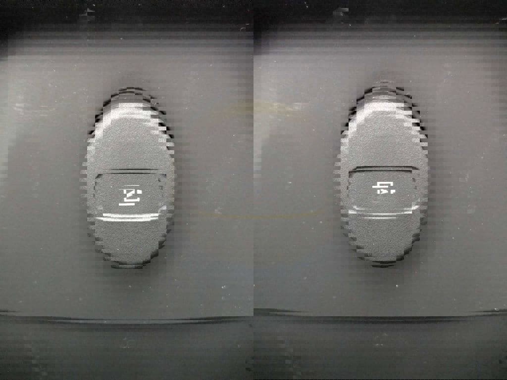 New 2026 Volvo XC90 T8 Ultra w/ Protection Package Premier AWD/4WD image 21