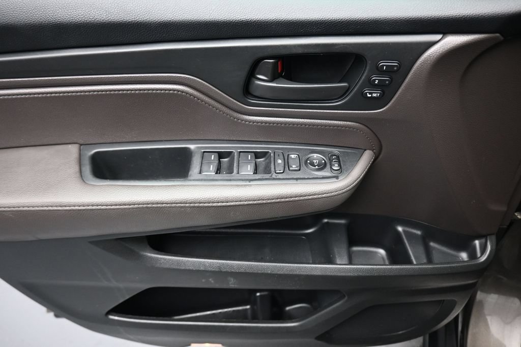 Used 2023 Honda Odyssey EX-L image 10