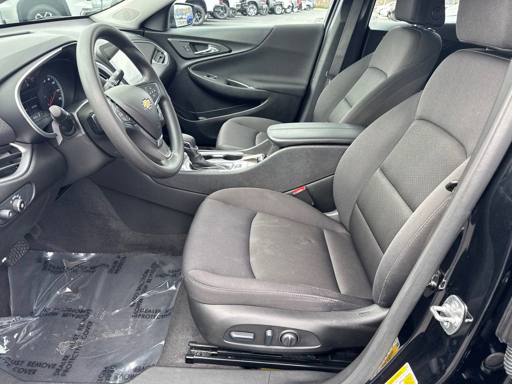 Used 2024 Chevrolet Malibu LT image 10