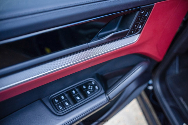 Used 2024 Porsche Cayenne S image 43