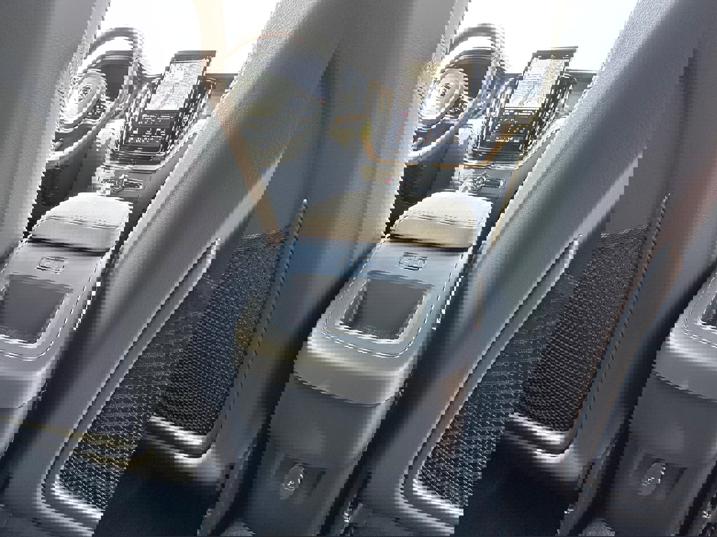 New 2026 Volvo XC60 B5 Core w/ Climate Package image 11