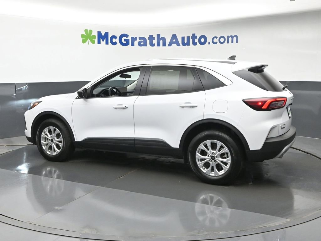 Used 2023 Ford Escape Active w/ Tech Pack #1 AWD/4WD image 18