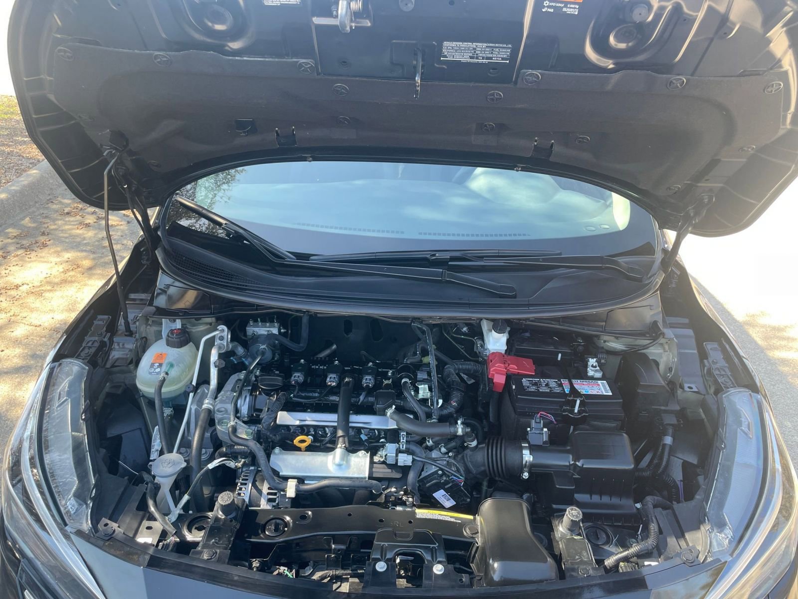 Used 2025 Nissan Versa SV image 32