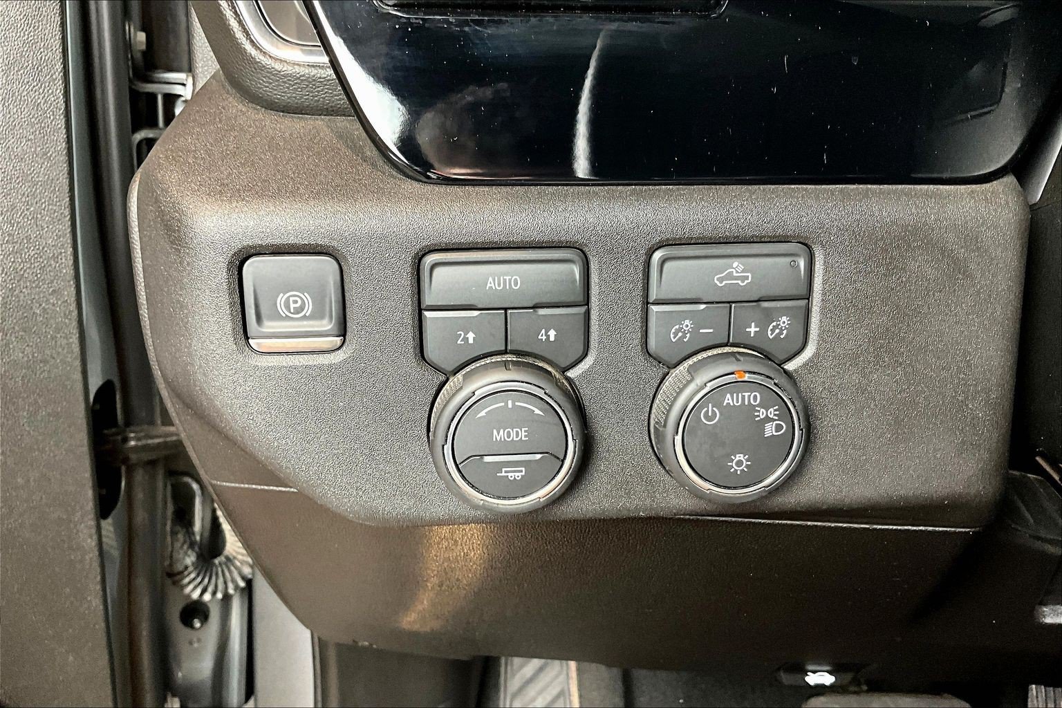 Used 2026 Chevrolet Silverado 1500 LT AWD/4WD image 18
