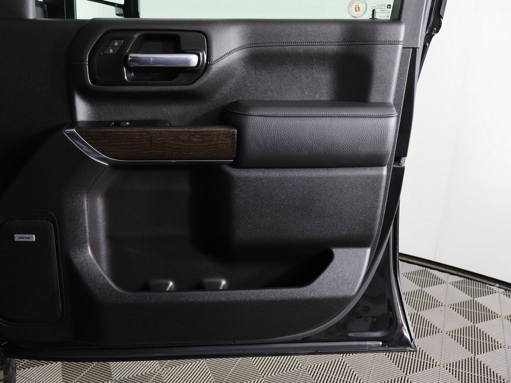 Used 2022 GMC Sierra 2500 Denali w/ Denali Black Diamond Edition image 22