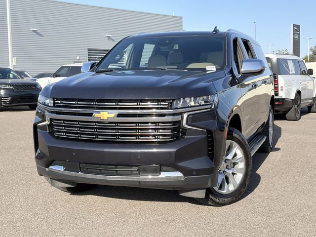 Used 2024 Chevrolet Suburban Premier RWD image 3