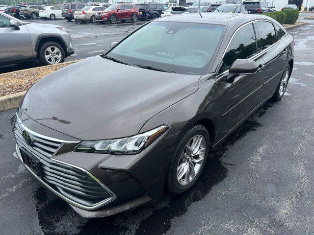 Certified 2019 Toyota Avalon XLE w/ Moonroof Package