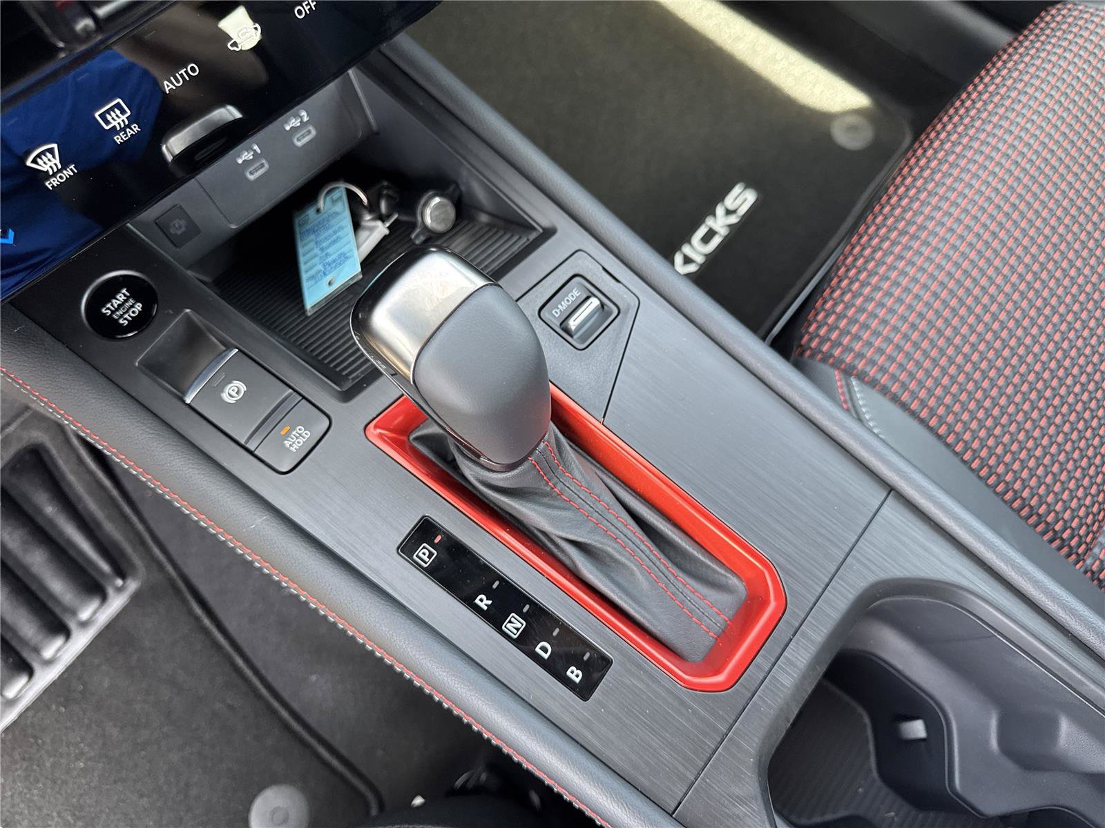 New 2026 Nissan Kicks SR FWD image 25