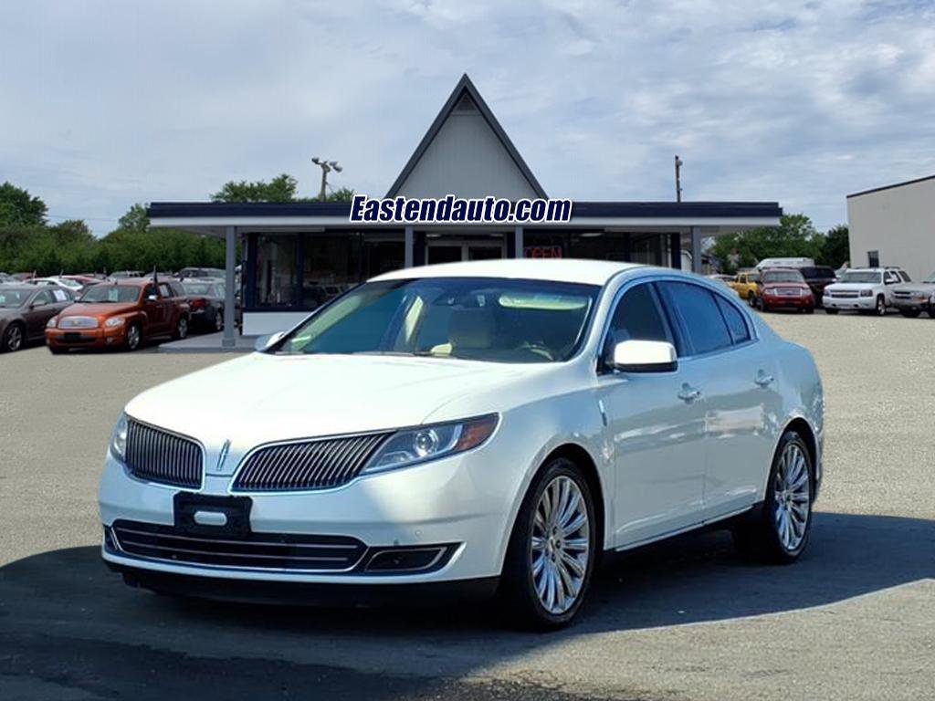 Used 2013 Lincoln MKS image 1