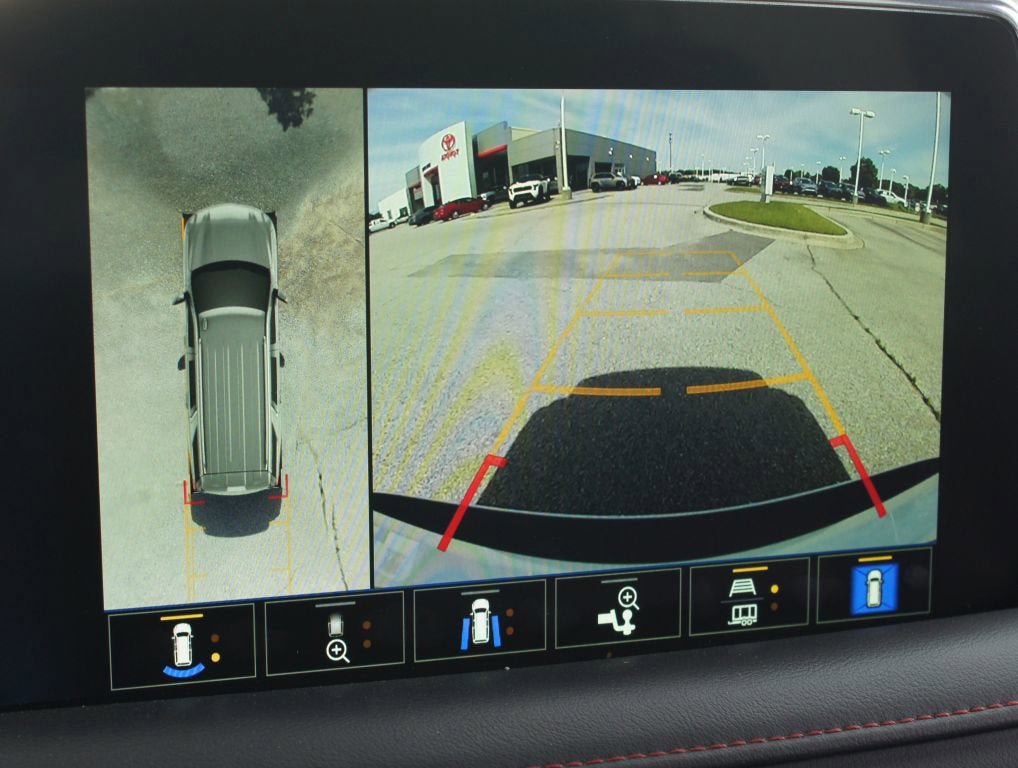 Used 2022 Chevrolet Tahoe RST w/ Sport Performance Package AWD/4WD image 7