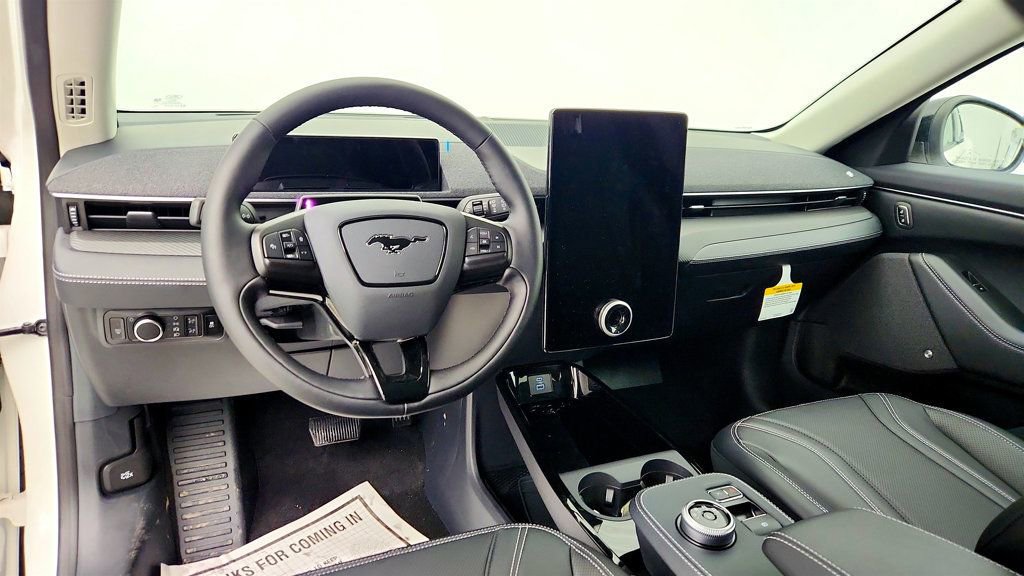 Used 2024 Ford Mustang Mach-E Premium image 11