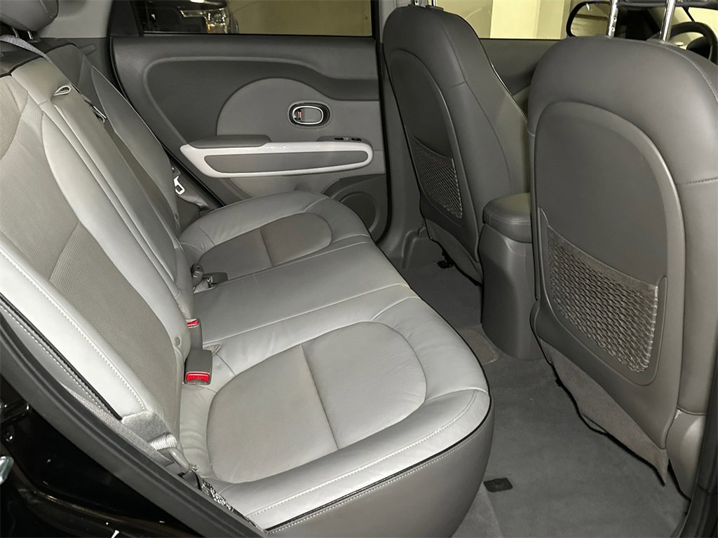 Used 2018 Kia Soul EV + w/ Sun & Fun Package image 16