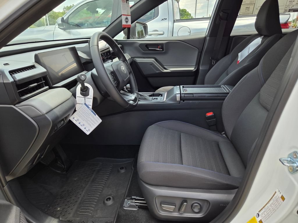 New 2026 Toyota RAV4 SE AWD/4WD image 5