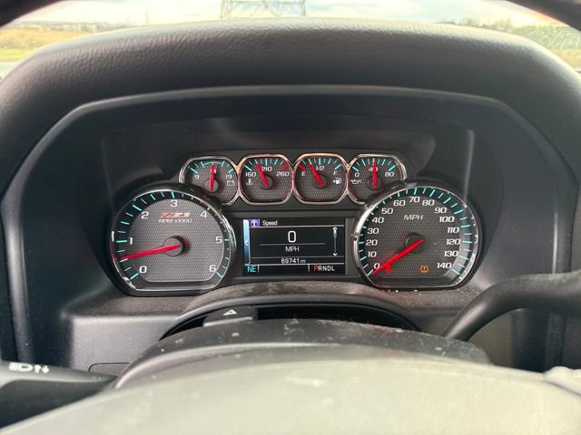 Used 2017 Chevrolet Silverado 1500 LT w/ Midnight Edition image 25