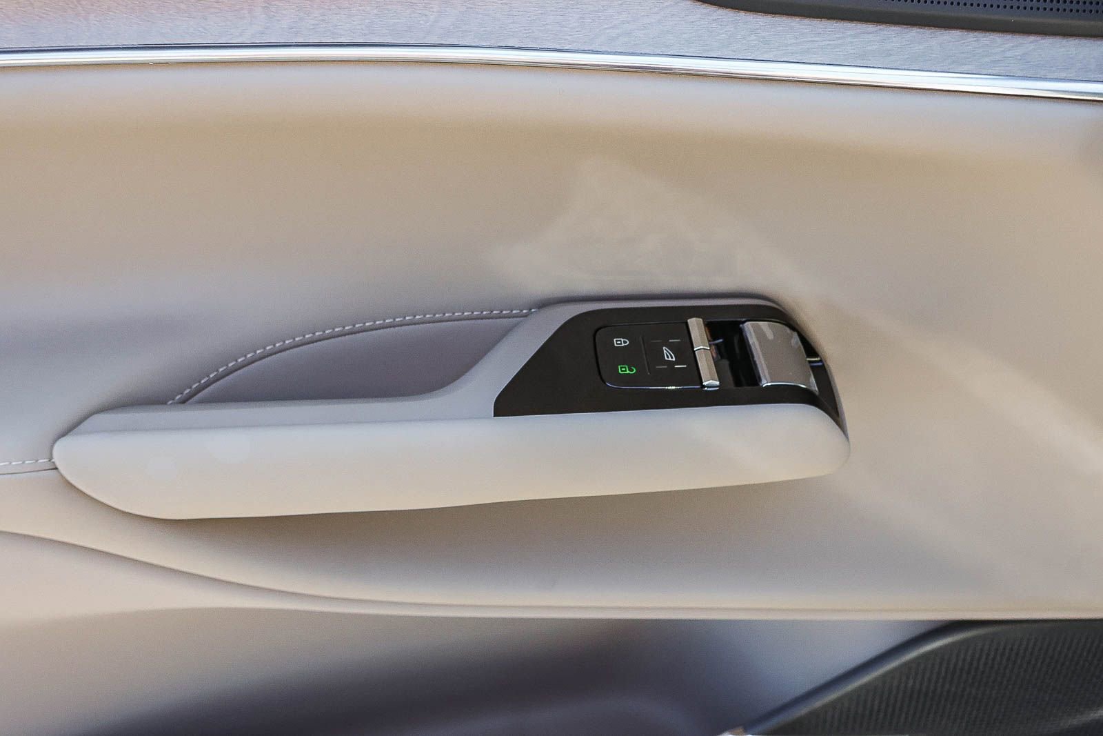 New 2026 Volvo EX90 Plus RWD image 33