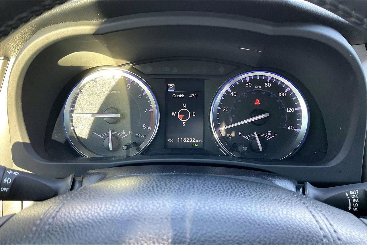 Used 2018 Toyota Highlander Limited image 11