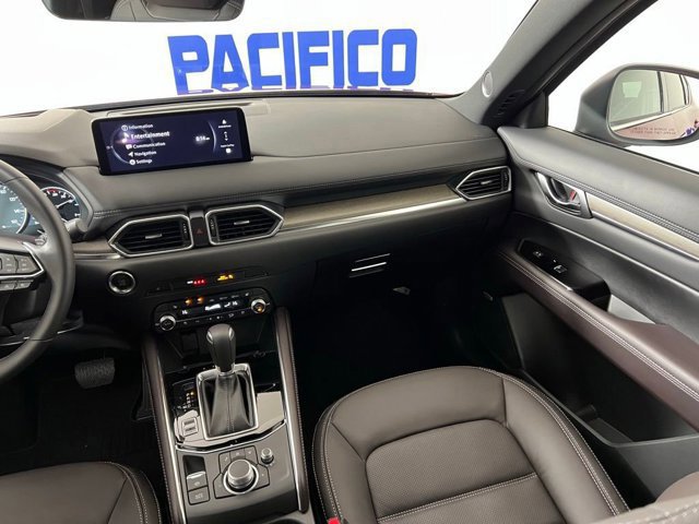 New 2025 MAZDA CX-5 Signature image 18