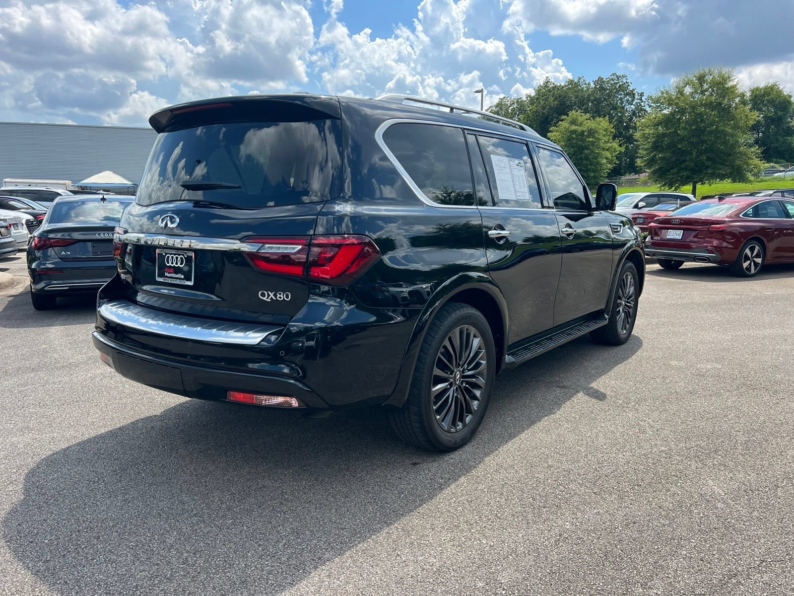 Used 2024 INFINITI QX80 Premium Select w/ Cargo Package AWD/4WD image 5