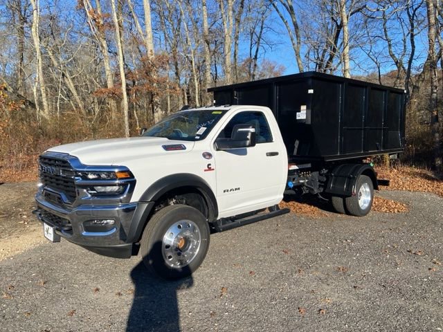 New 2026 RAM 5500 4x4 Regular Cab image 2