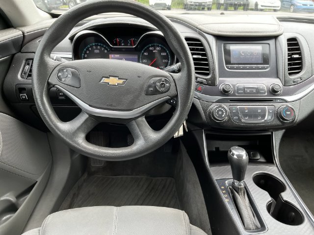 Used 2015 Chevrolet Impala LS FWD image 19