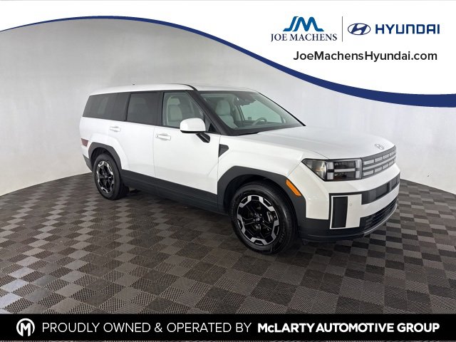 Certified 2024 Hyundai Santa Fe SE image 2