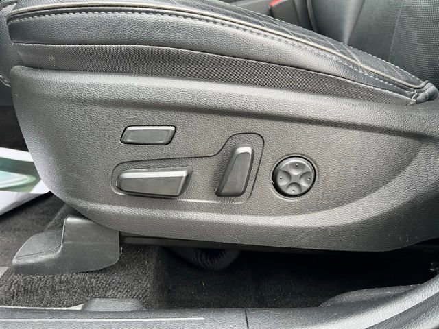 Used 2023 Hyundai Santa Fe Limited image 11