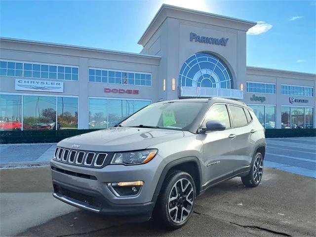 Certified 2018 Jeep Compass Limited image 1
