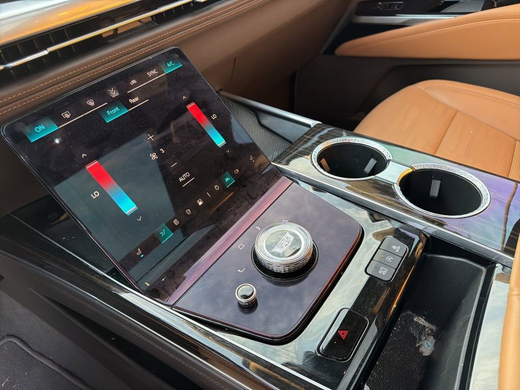 Used 2025 Cadillac Escalade Premium Luxury w/ Touring Package image 19