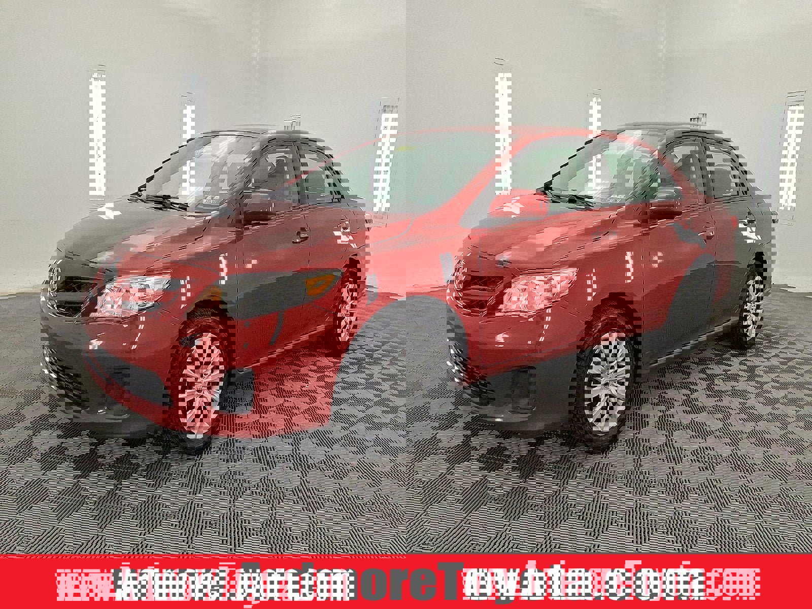 Used 2012 Toyota Corolla LE image 1