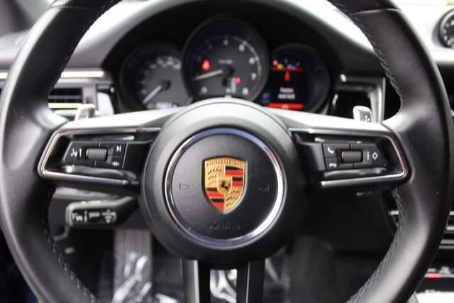 Used 2022 Porsche Macan image 16