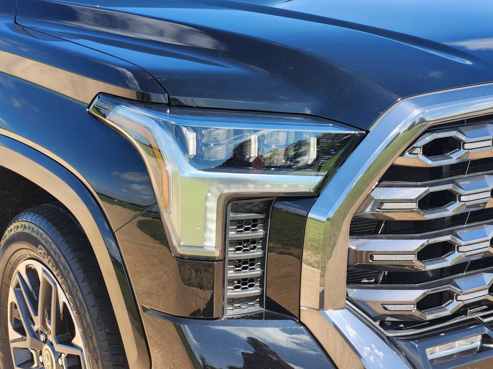 Used 2022 Toyota Tundra Platinum RWD image 11