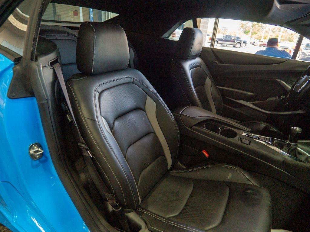 Used 2023 Chevrolet Camaro LT RWD image 21