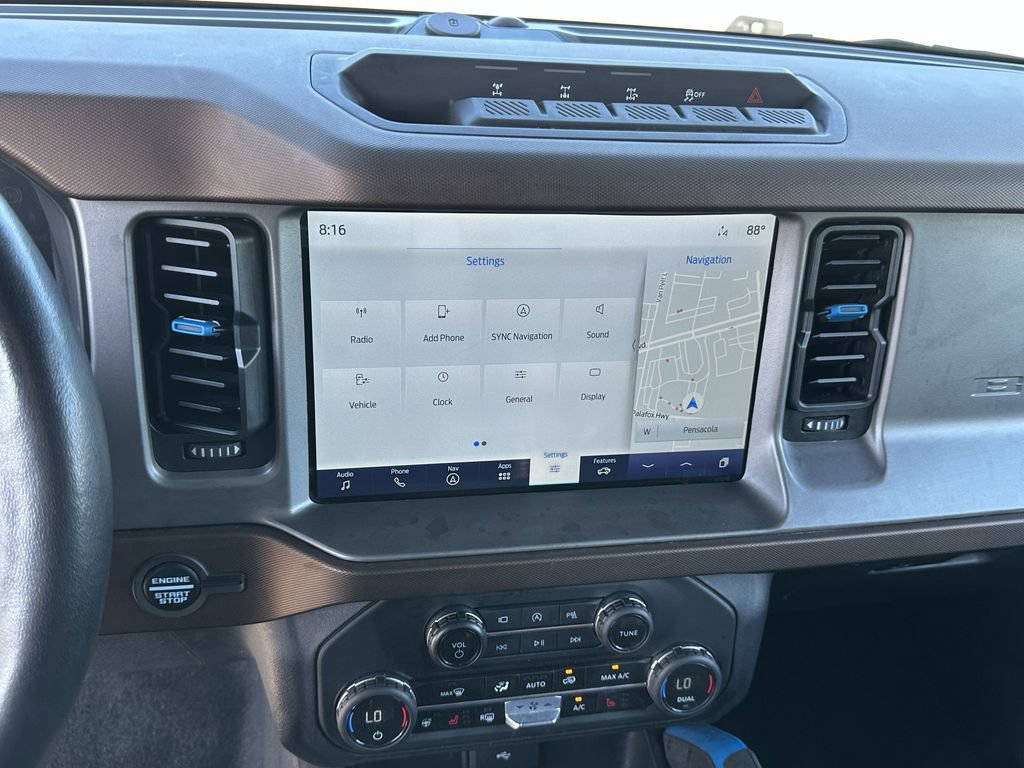Used 2023 Ford Bronco Outer Banks w/ Sasquatch Package AWD/4WD image 28